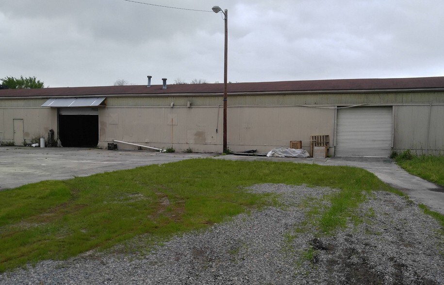 More Photos Of 10 Dooley Ave, Savannah Warehouse For Lease