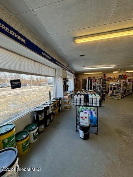 More Photos Of 21419 Rt-22, Hoosick Falls Auto Repair For Sale