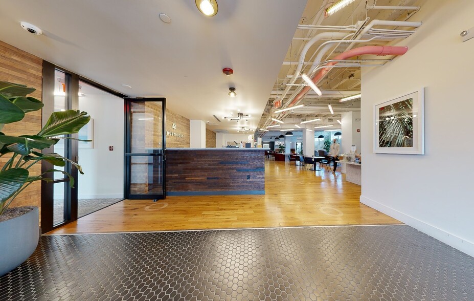 Primary Photo Of 350 Lincoln Rd, Miami Beach Coworking Space