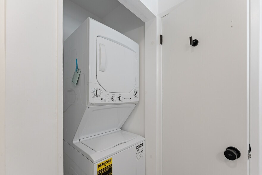 More Photos Of 5810 San Vicente Blvd, Los Angeles Apartments For Sale
