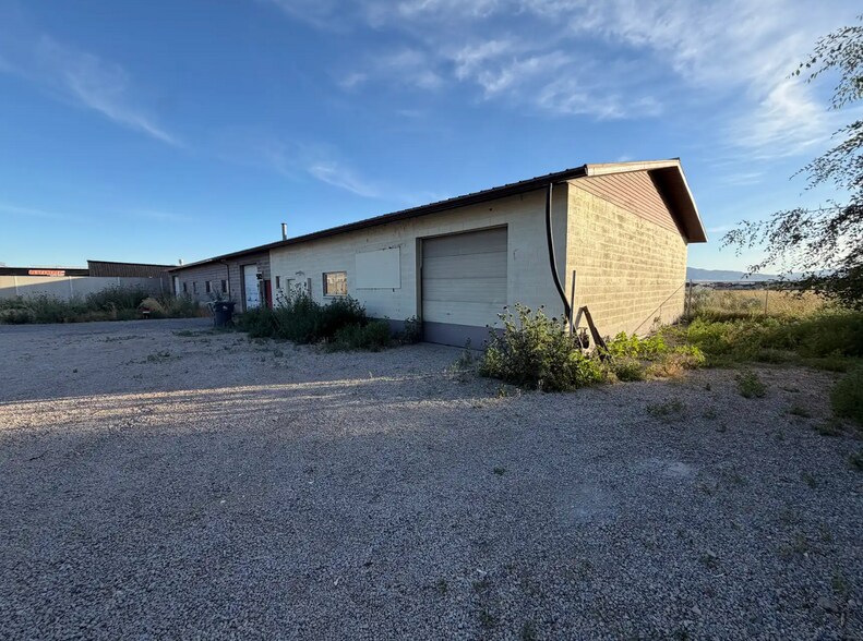 More Photos Of 589 N Geneva Rd, Lindon Warehouse For Sale