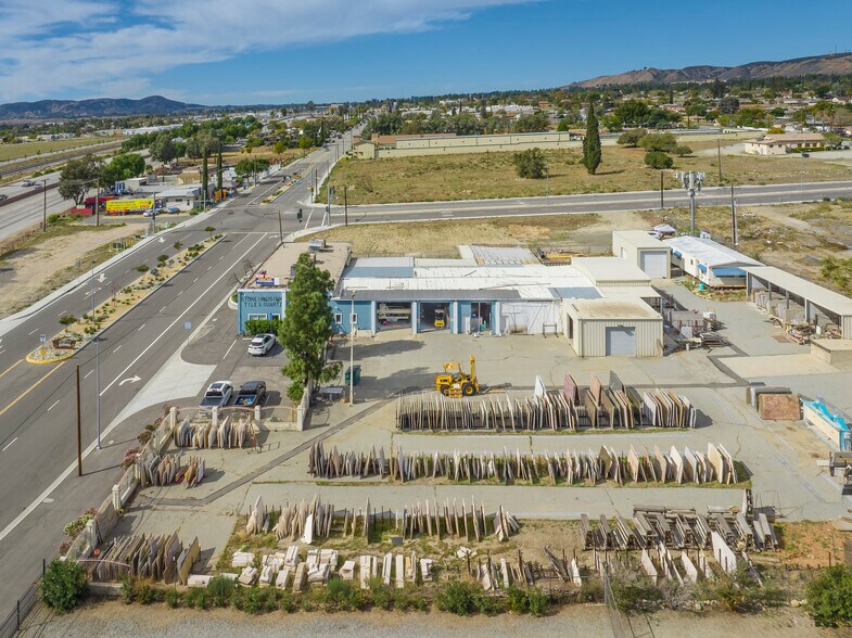 More Photos Of 1679 E Ramsey St, Banning Freestanding For Sale