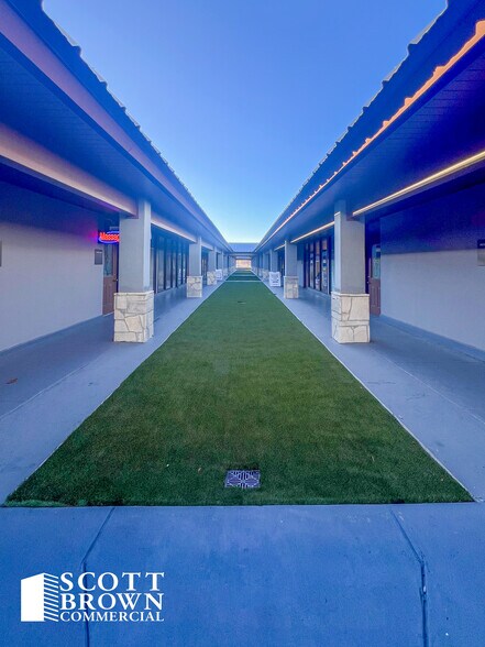 More Photos Of 333 N Shiloh Rd, Garland Medical For Lease