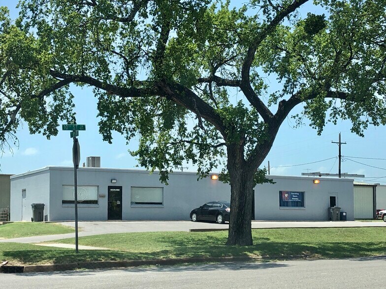 More Photos Of 1003 SW E Ave, Lawton Freestanding For Sale
