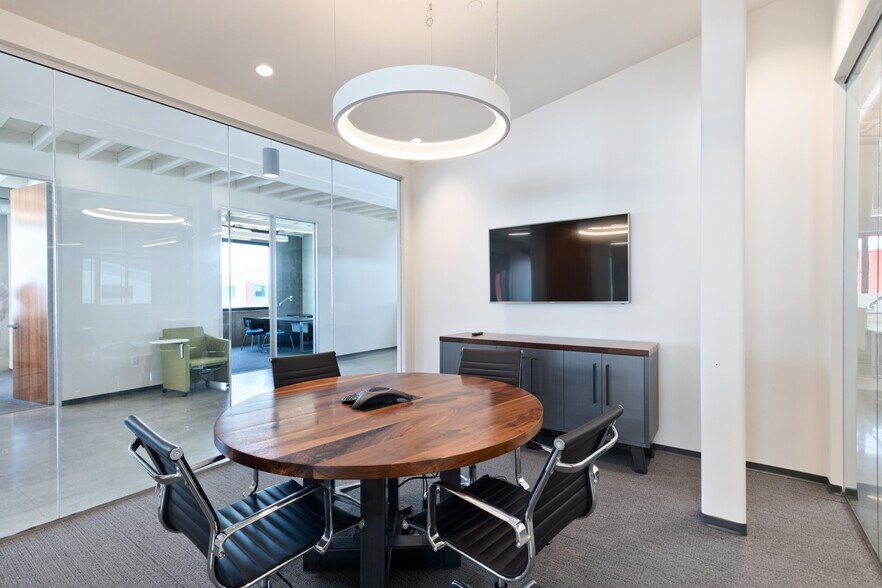 More Photos Of 2250 E Maple Ave, El Segundo Loft Creative Space For Sale