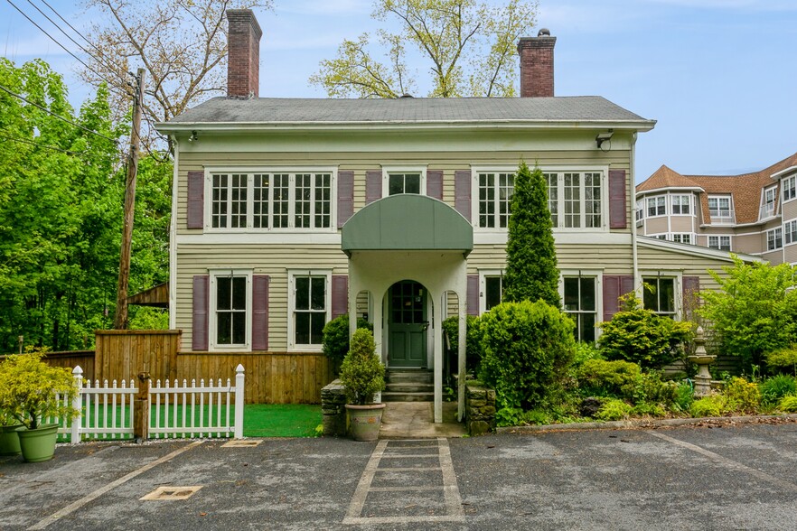 Primary Photo Of 234 N Bedford Rd, Mount Kisco Freestanding For Sale