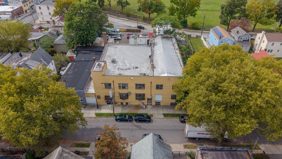 More Photos Of 458 10th Ave, Mount Vernon Warehouse For Sale