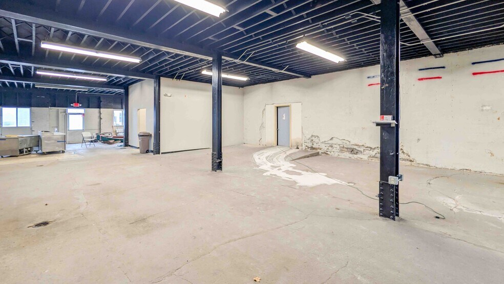 More Photos Of 301 W Water St, Sandusky Restaurant For Sale