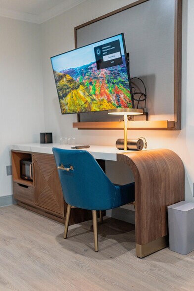 More Photos Of 1107 N Broadway, Santa Maria Hotel For Sale