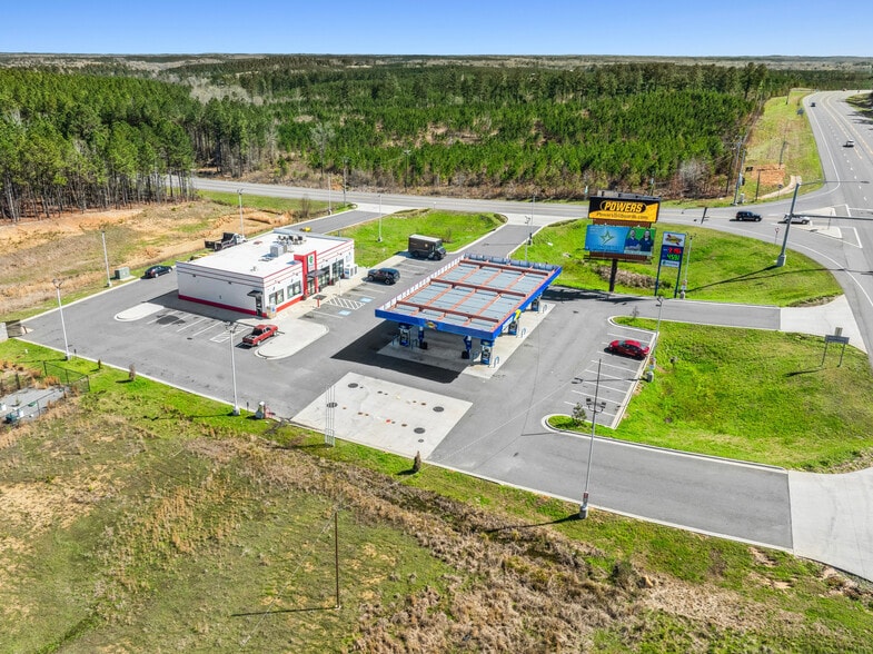 More Photos Of 7209 E Grand Ave, Lonsdale General Retail For Sale