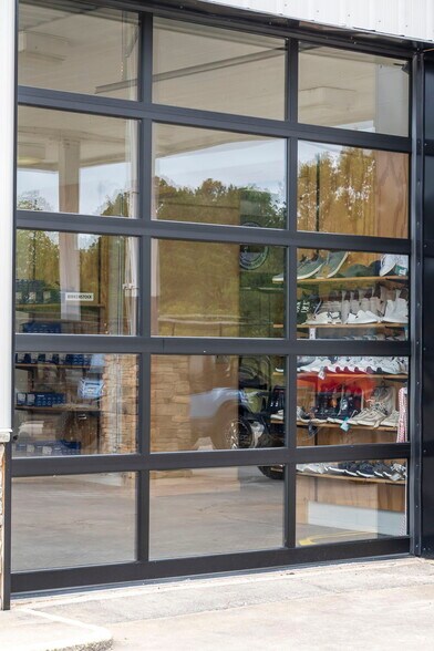 More Photos Of 26009 State Highway 39, Shell Knob Storefront Retail Office For Sale