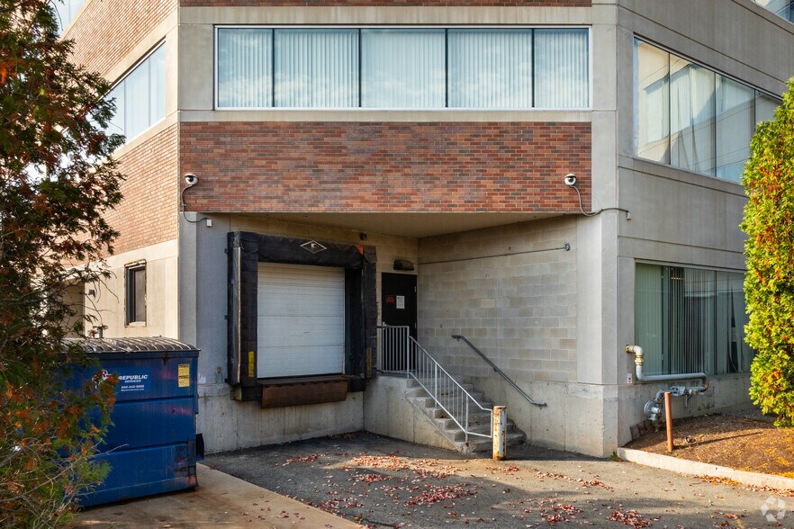 More Photos Of 314 Littleton Rd, Westford Office For Lease