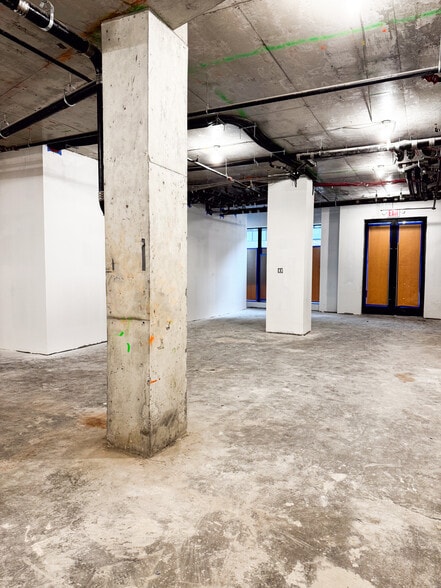 More Photos Of 570 Fulton St, Brooklyn Apartments For Lease