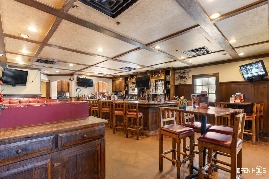 More Photos Of 4330 Kell Blvd, Wichita Falls Restaurant For Sale