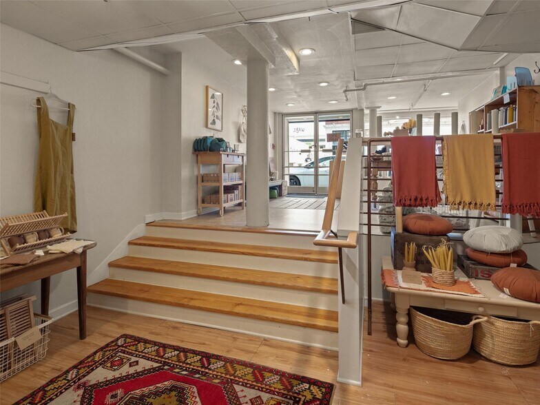 More Photos Of 51 College St, Asheville Storefront Retail Office For Lease