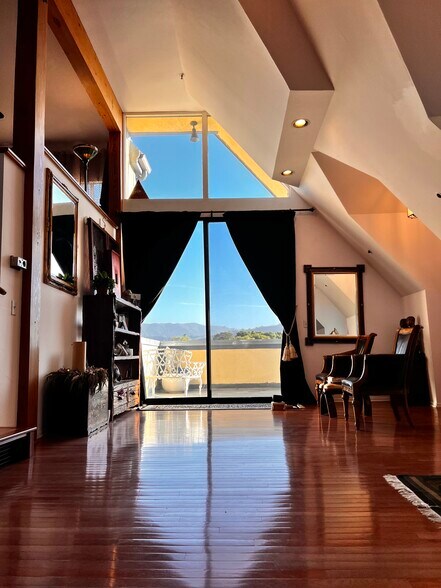 More Photos Of 437 2nd St, Solvang Storefront Retail Residential For Sale