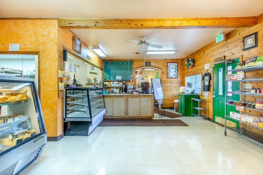 More Photos Of 14836 OR-38, Elkton Restaurant For Sale