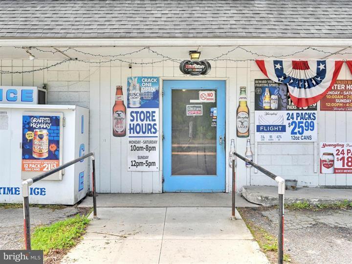 More Photos Of 20 Main St, Lykens Freestanding For Sale