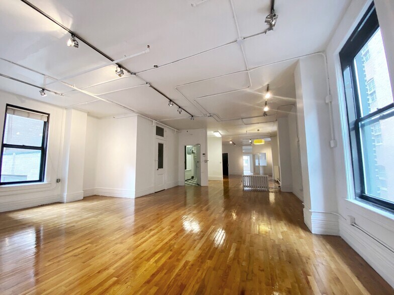 More Photos Of 110 E 23rd St, New York Office Residential For Lease
