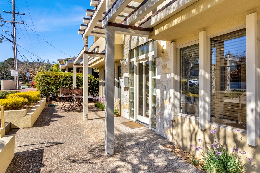 More Photos Of 270 El Dorado St, Monterey Medical For Lease