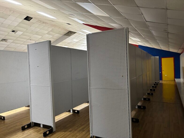 More Photos Of 311 S Range Ave, Denham Springs General Retail For Lease