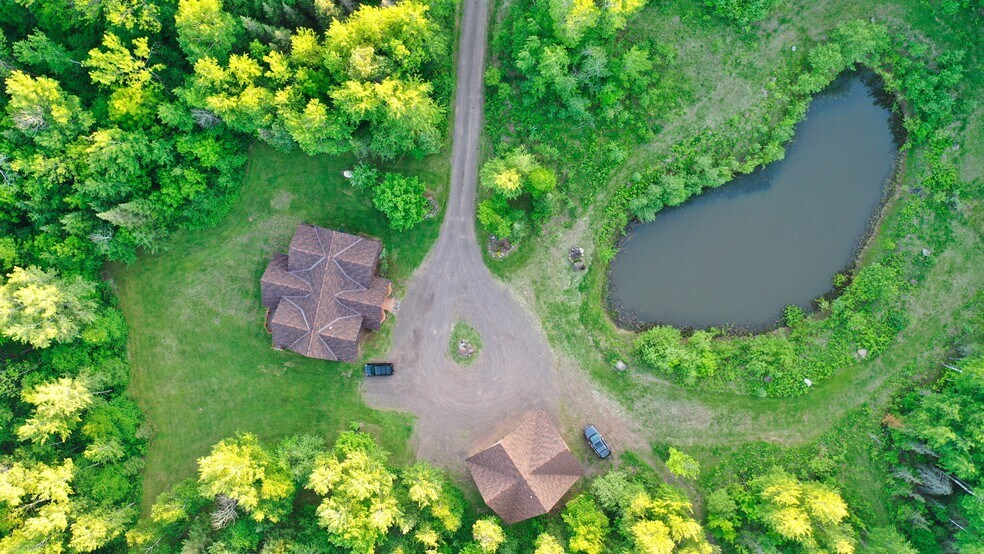 More Photos Of 465 Westover Rd, Two Harbors Specialty For Sale