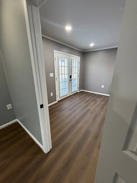 More Photos Of 13554 Triadelphia Rd, Ellicott City Freestanding For Lease