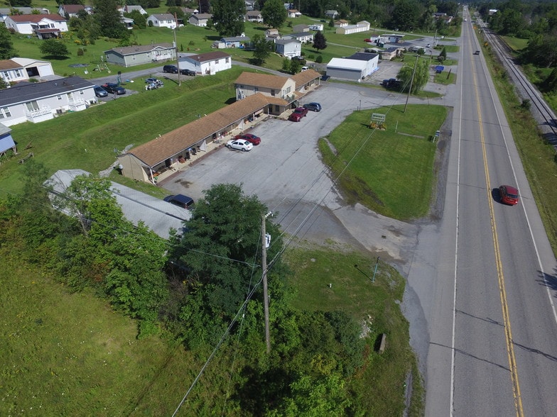 More Photos Of 15033-15045 Dunnings Hwy, East Freedom Apartments For Sale