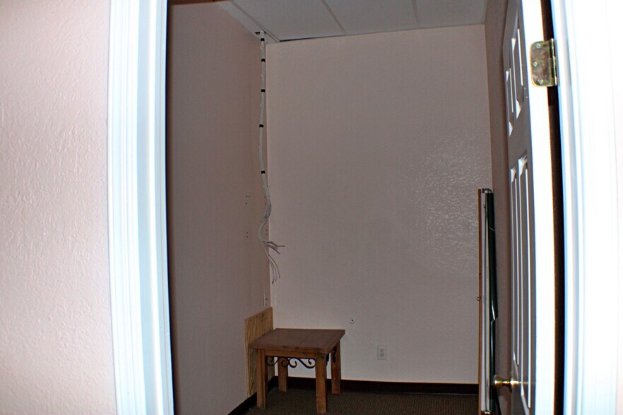 More Photos Of 1155 N Zaragosa Rd, El Paso Unknown For Lease