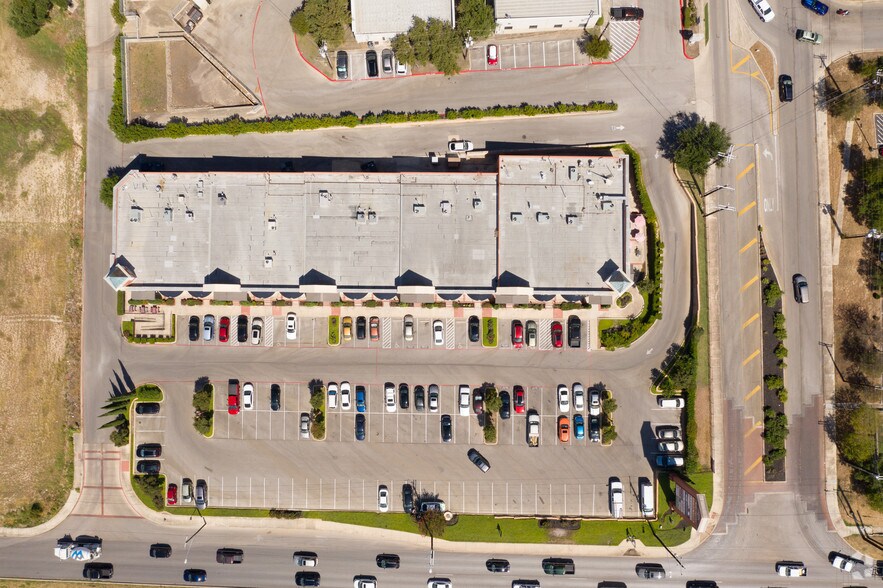 More Photos Of 923 N Loop 1604 E, San Antonio Unknown For Lease