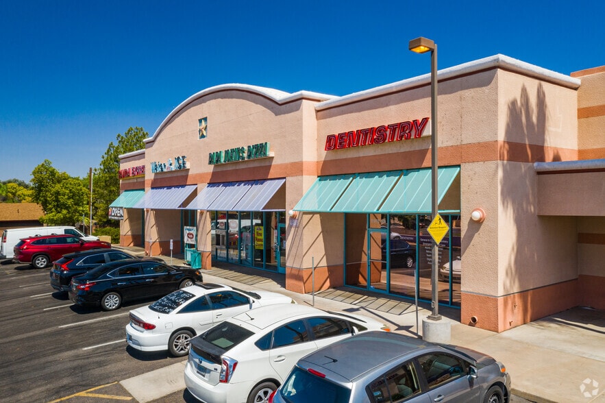 Primary Photo Of N 16th St @ NWC 16th St & Glendale, Phoenix Unknown For Lease