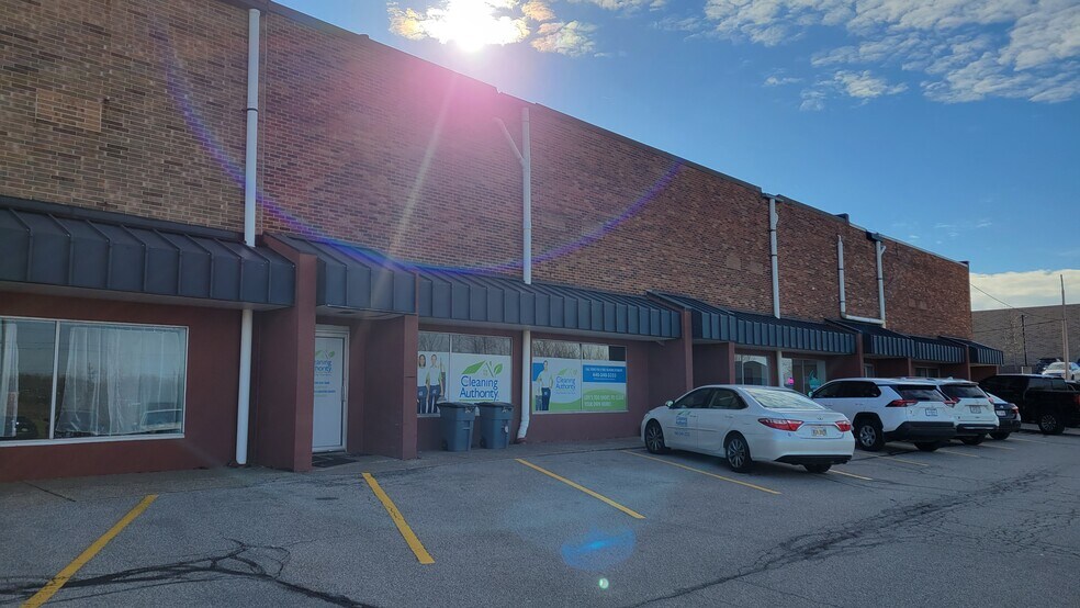 More Photos Of 7501-7537 Mentor Ave, Mentor General Retail For Lease