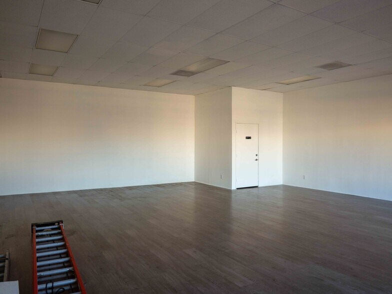 More Photos Of 1830 Redondo Ave, Signal Hill Unknown For Lease