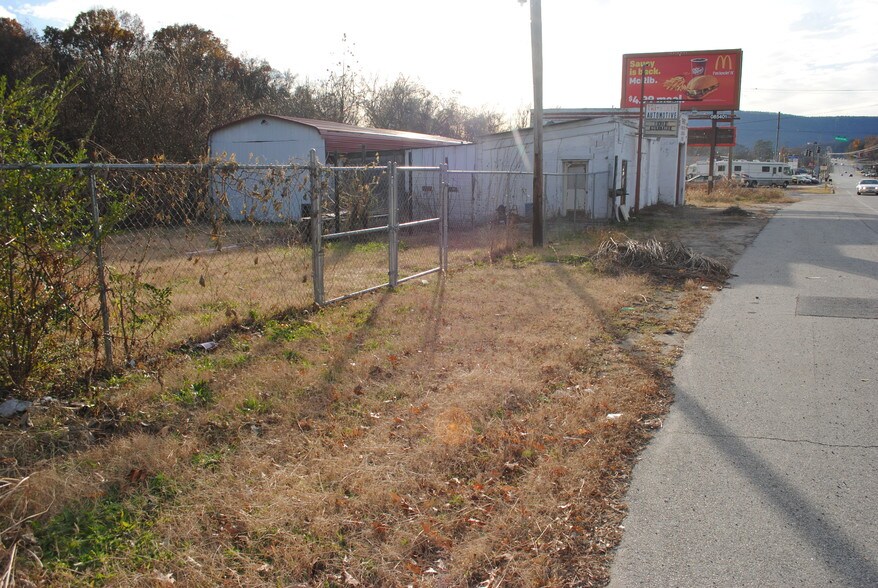 More Photos Of 2928 Cummings Hwy, Chattanooga Land For Sale