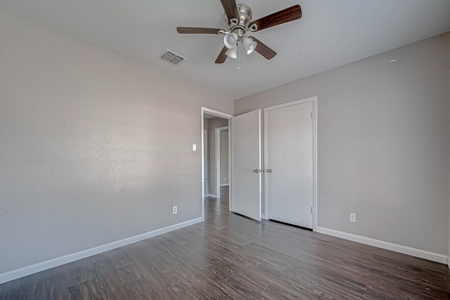 More Photos Of 7315 Housman, Houston Specialty For Sale
