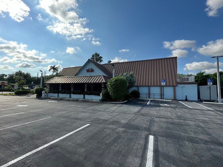 More Photos Of 1821 N State Road 7, Margate Restaurant For Sale