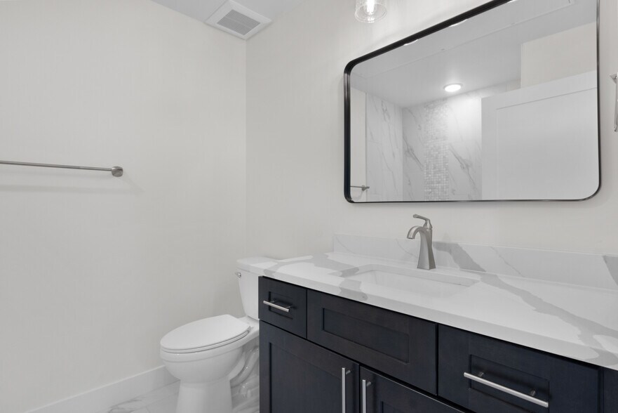 More Photos Of 1308 Snowberry Ln, Louisville Apartments For Sale