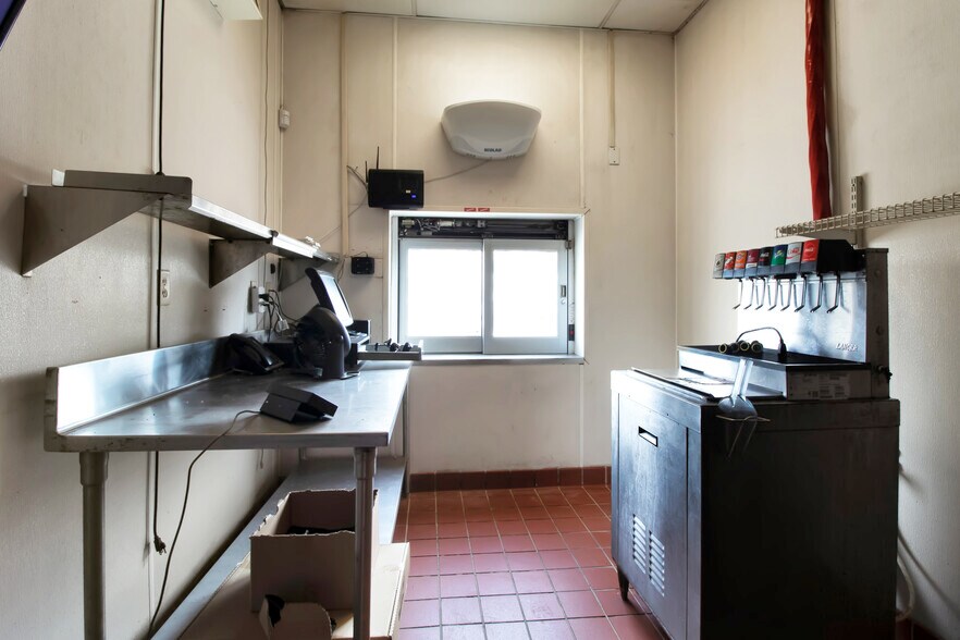 More Photos Of 1152 Tamiami Trl, Port Charlotte Restaurant For Sale