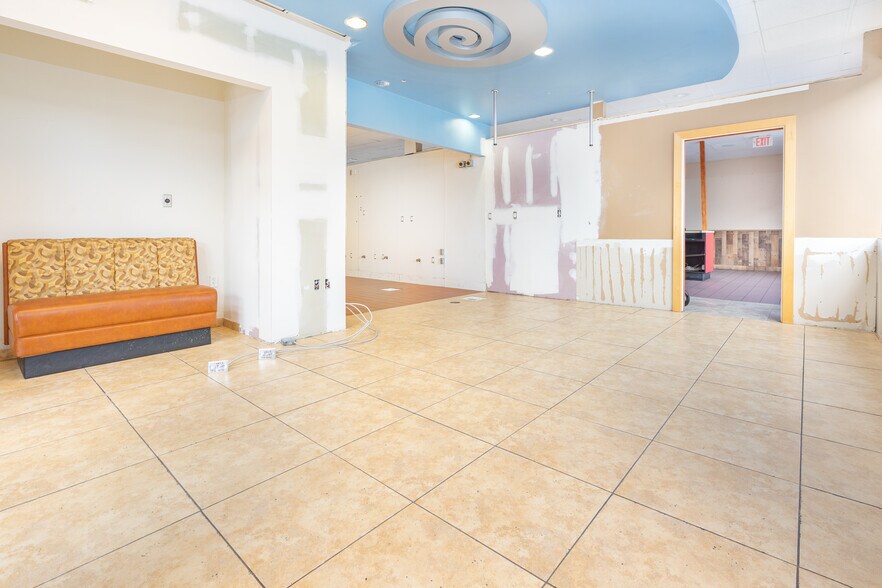 More Photos Of 3162 S Atlantic Ave, Daytona Beach Restaurant For Lease