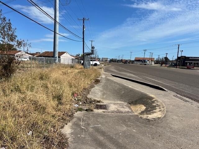 More Photos Of 4300 Leopard St, Corpus Christi Land For Sale