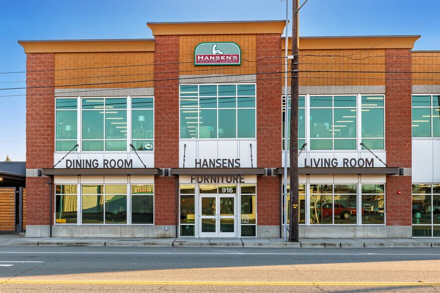 Primary Photo Of 916 W Division St, Mount Vernon General Retail For Sale
