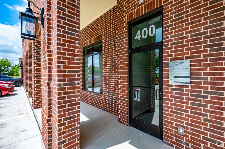 More Photos Of 3348 Peden Rd, Fort Worth Office Residential For Lease
