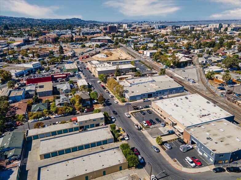 More Photos Of 901 Shasta St, Redwood City Warehouse For Lease