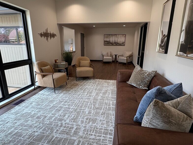 More Photos Of 1107 W Ironwood Dr, Coeur d'Alene Office For Lease