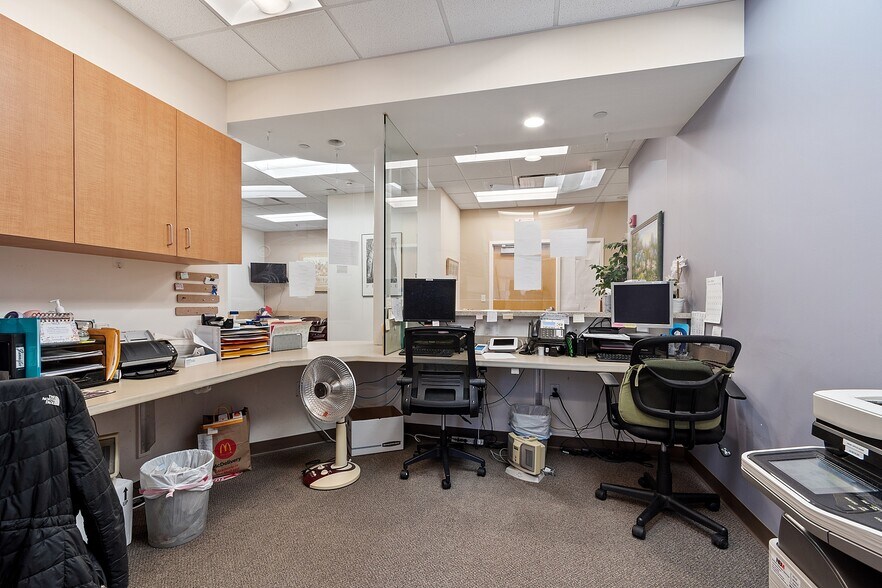 More Photos Of 25 Marston St, Lawrence Medical For Sale