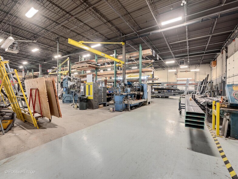 More Photos Of 832 Industrial Dr, Elmhurst Manufacturing For Lease