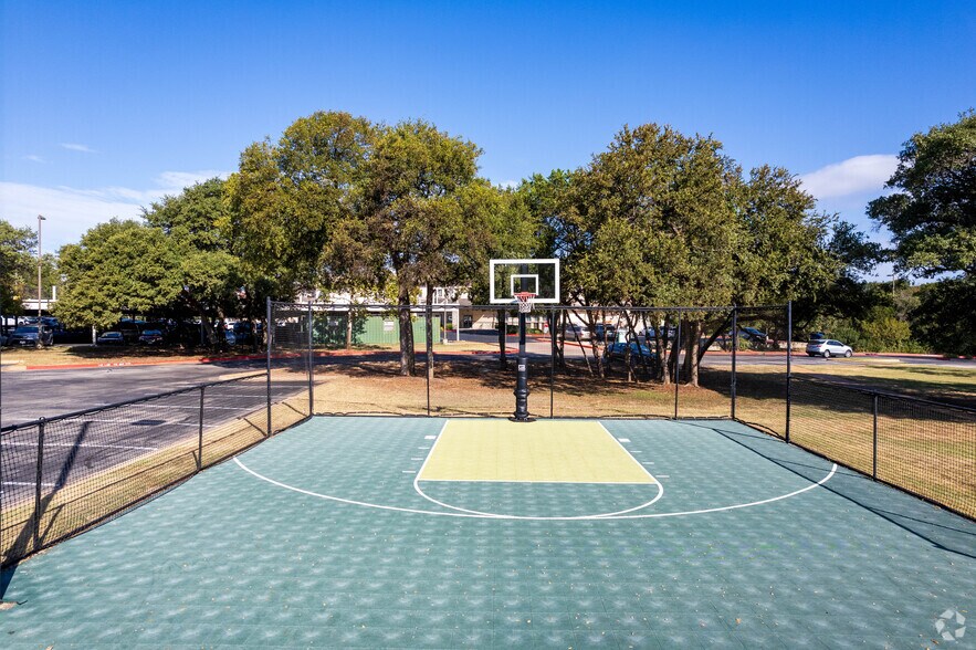 More Photos Of 3001 Bee Caves Rd, Austin Office For Lease