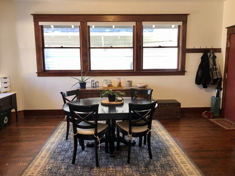 More Photos Of 7809 NE Everett St, Portland Religious Facility For Sale