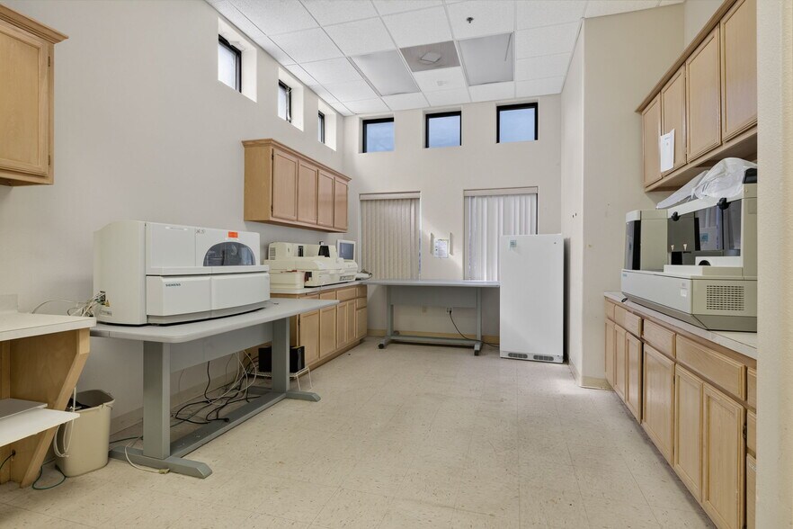 More Photos Of 2601 Cornerstone Blvd, Edinburg Medical For Sale