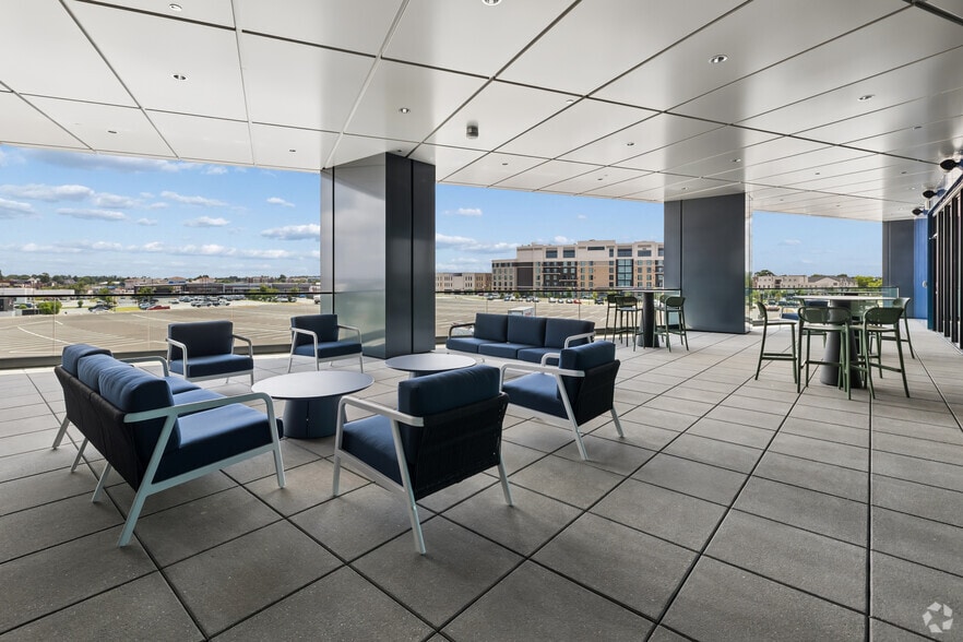 More Photos Of 3800 S J.B. Hunt Dr, Rogers Office For Lease